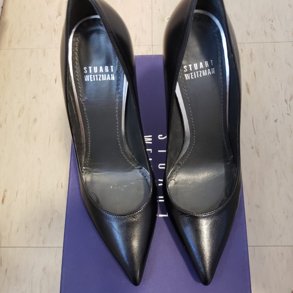 Stuart Weitzman Nouveau black kid leather Size 6